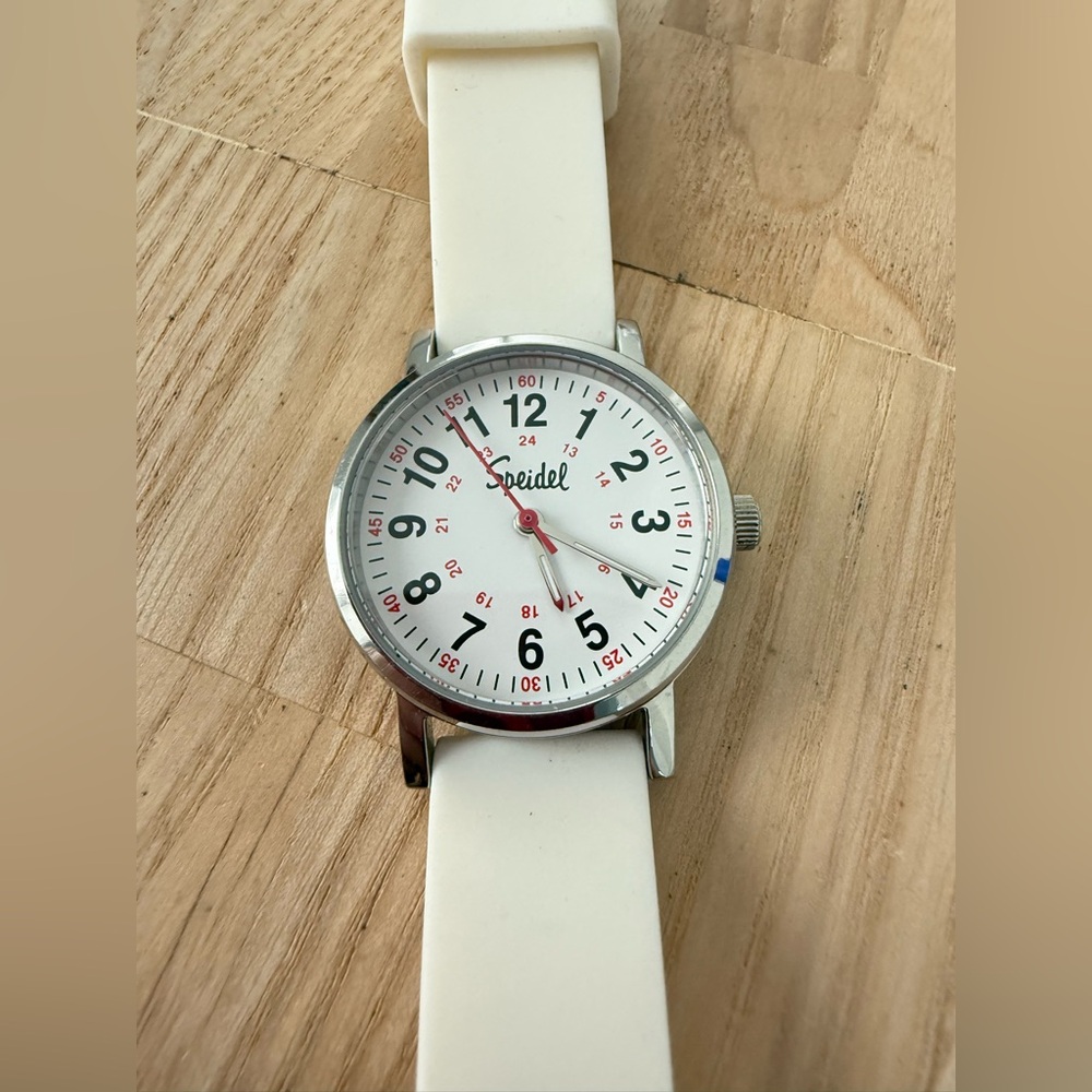 Speidel ladies silver tone classic casual watch NEW BATTERY